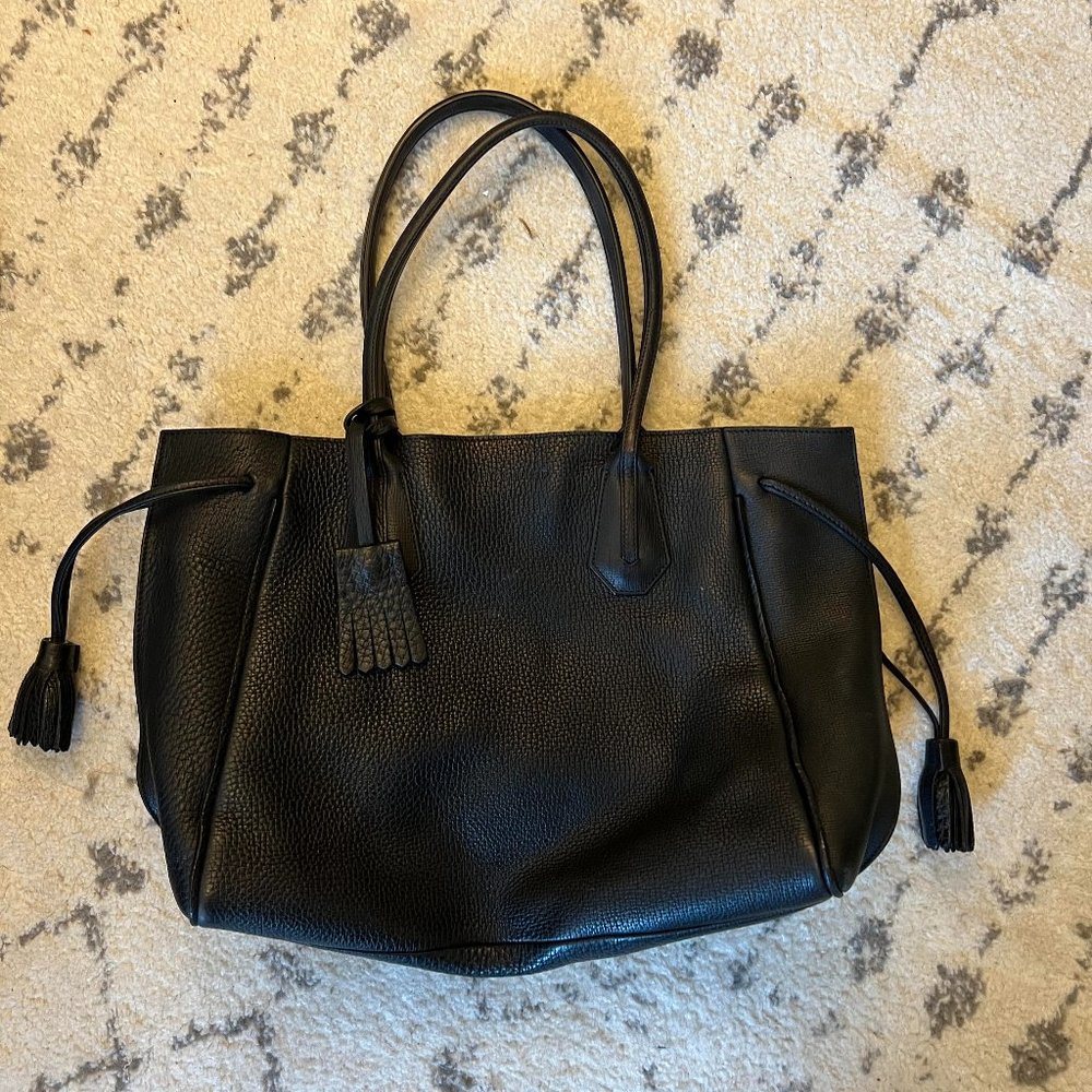 Longchamp Penelope Tote in Black